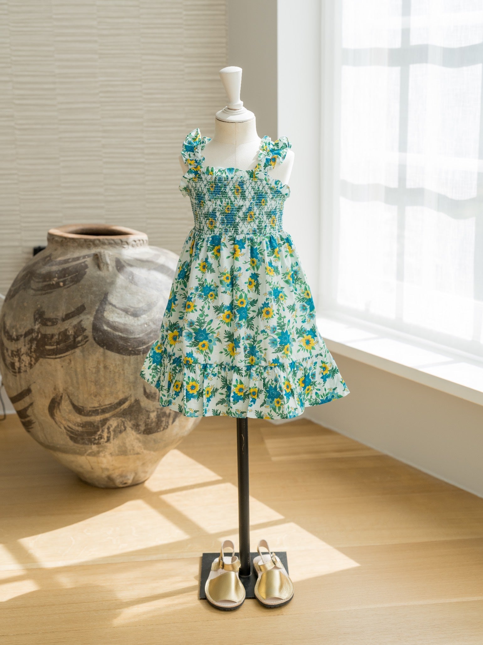 Robe smockée à motifs floraux verts pour fille