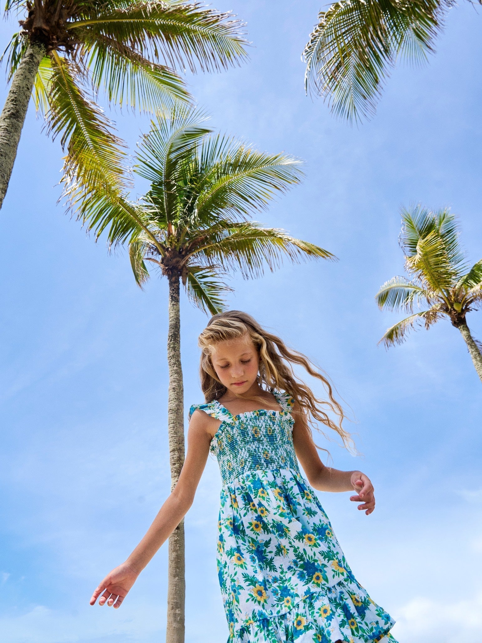 Robe smockée à motifs floraux verts pour fille