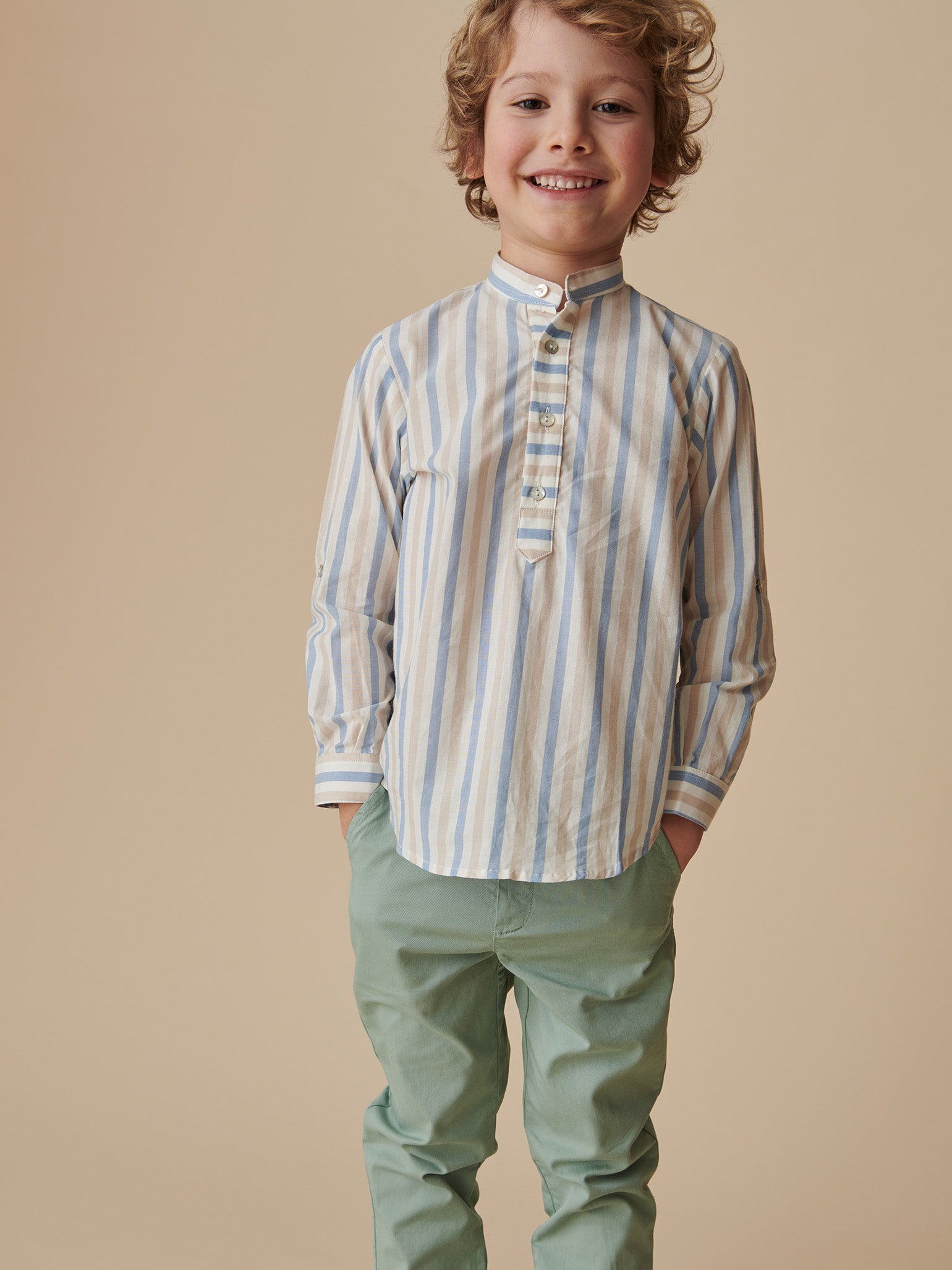 Chino garçon vert sauge